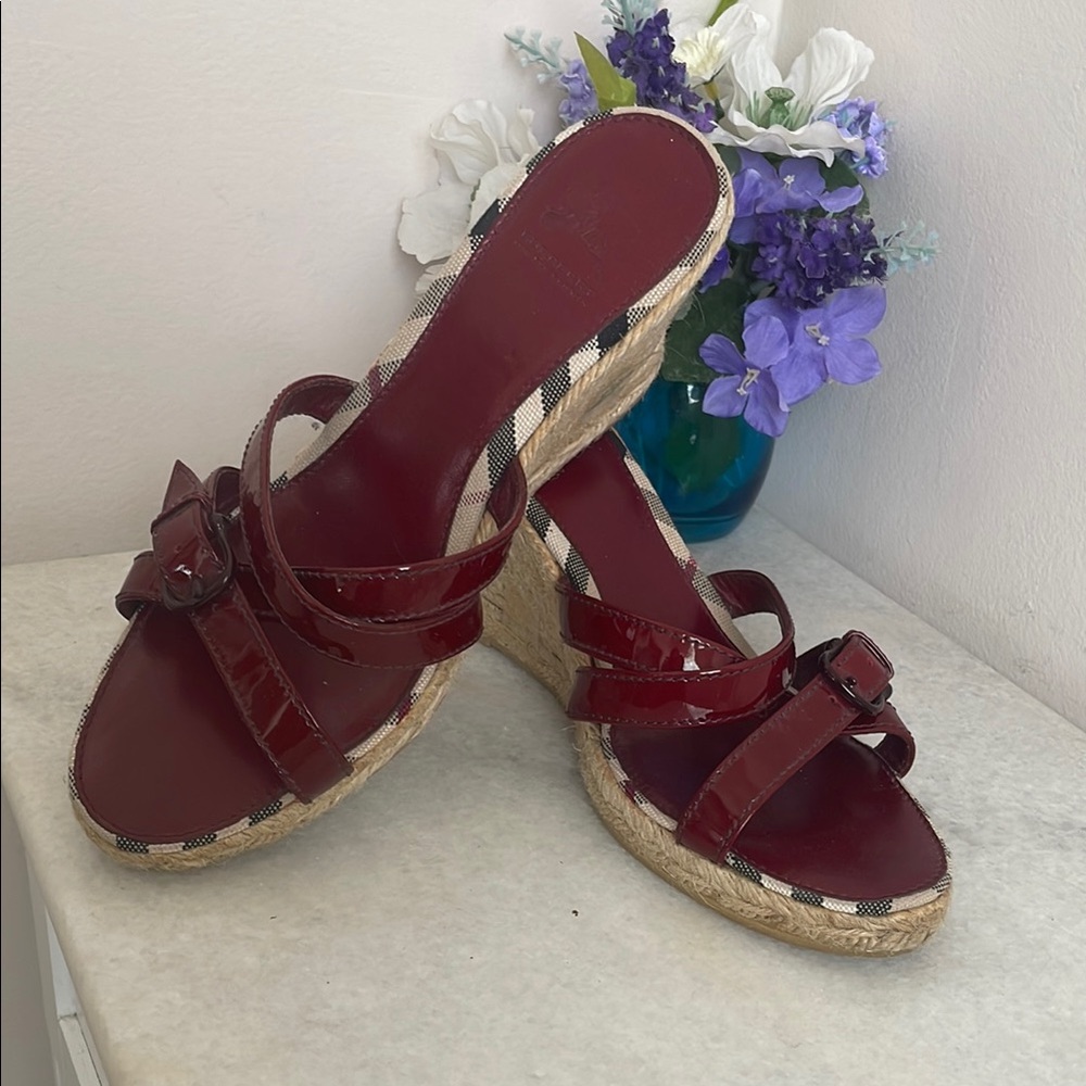New Women's Burberry Burgundy Wedge Espadrille Sandals Sz 39